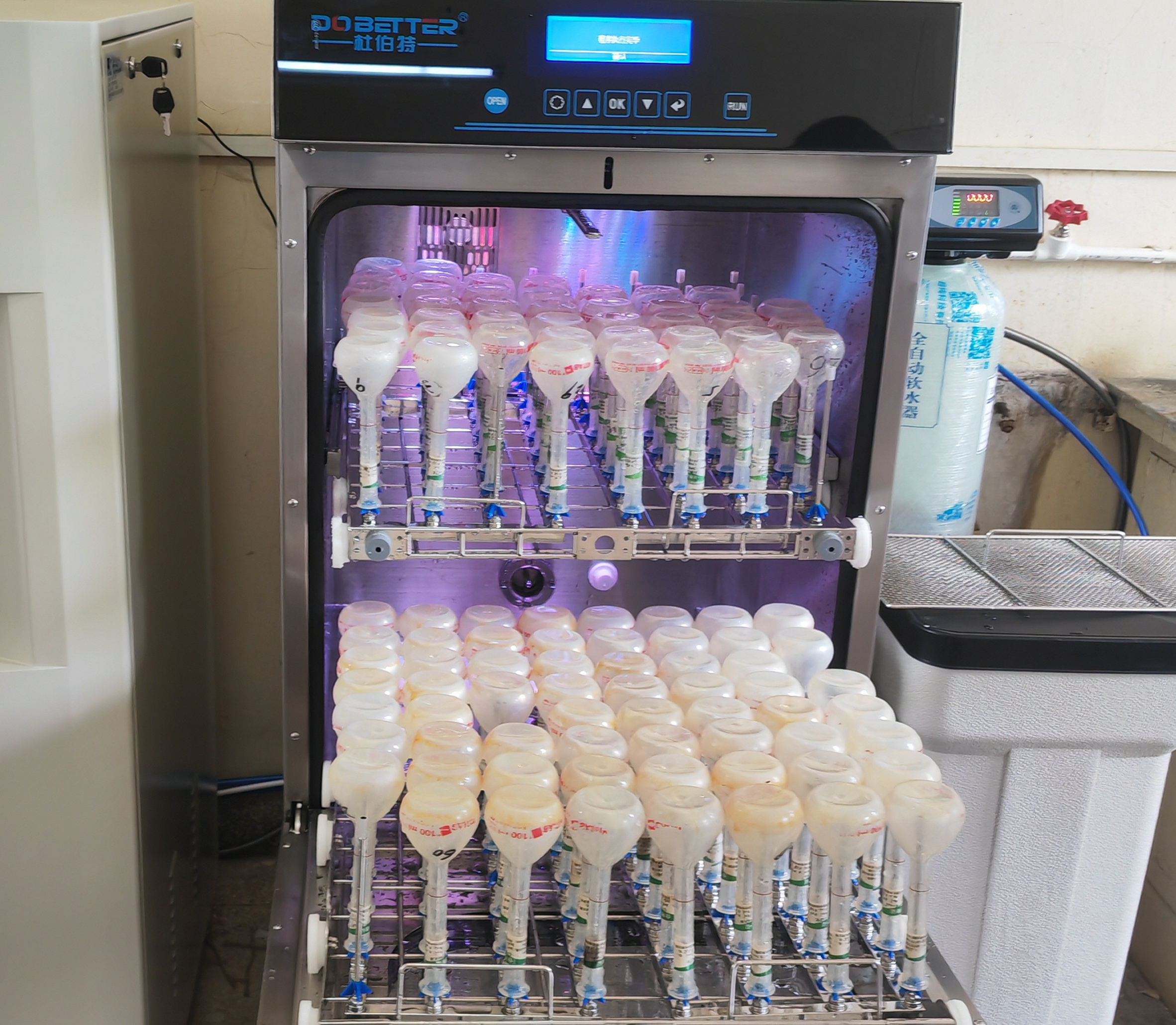 擺脫手洗噩夢！這款全自動(dòng)清洗機(jī)，承包實(shí)驗(yàn)室洗瓶難題